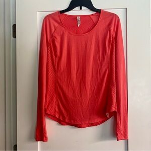 Women’s Under Armour Coral Long Sleeve Heat Gear Tee Size Medium